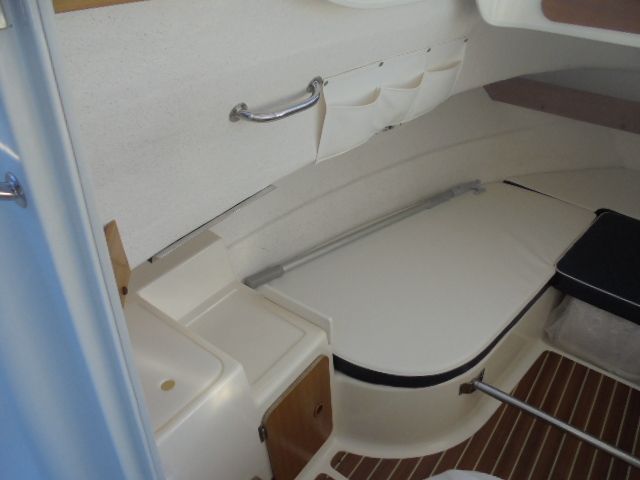 slider 3 Quicksilver Pilothouse 580